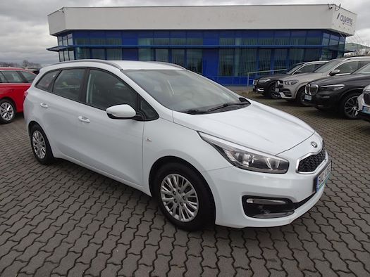 KIA ceed AldVehicleCardComponent.altText